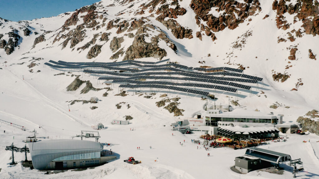 Impianti fotovoltaici sul ghiacciaio della valle Pitztal