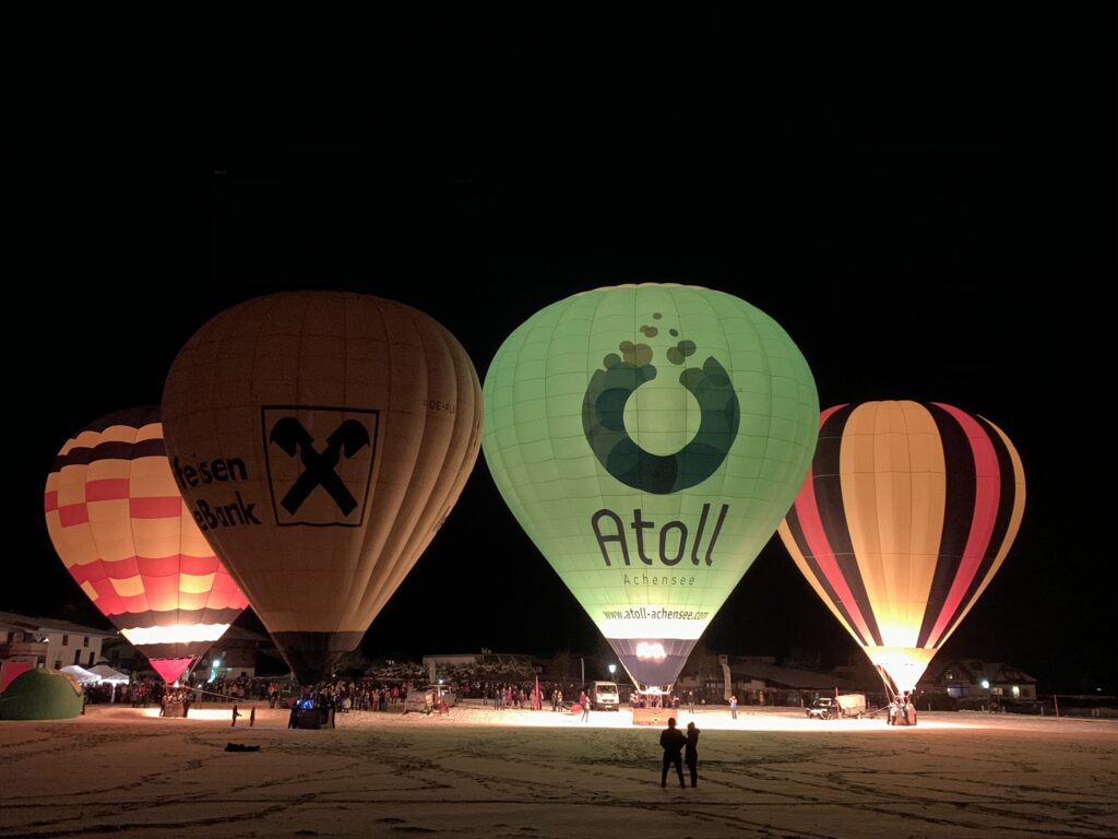 Night Glow - Nacht der Ballone -Faszinierende Stimmung mit glühenden Ballonen und tollem Sound