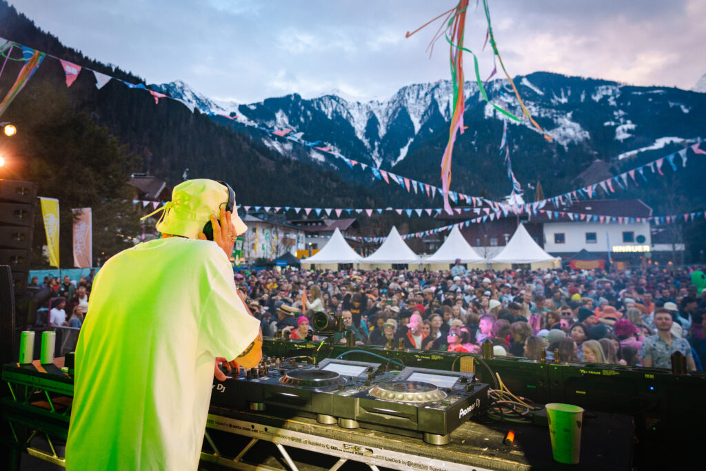 Street Party beim Snowbombing Festival in Mayrhofen