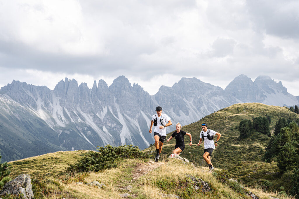 Bergauf, bergab und querfeldein beim Trailrunning in Tirols Bergen