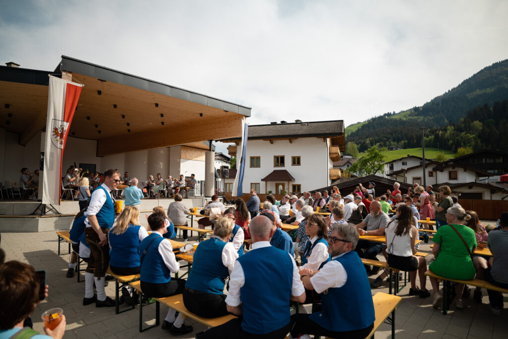 Musikkapellen aus vier Nationen waren beim Musikkapellentreffen in Krichberg dabei