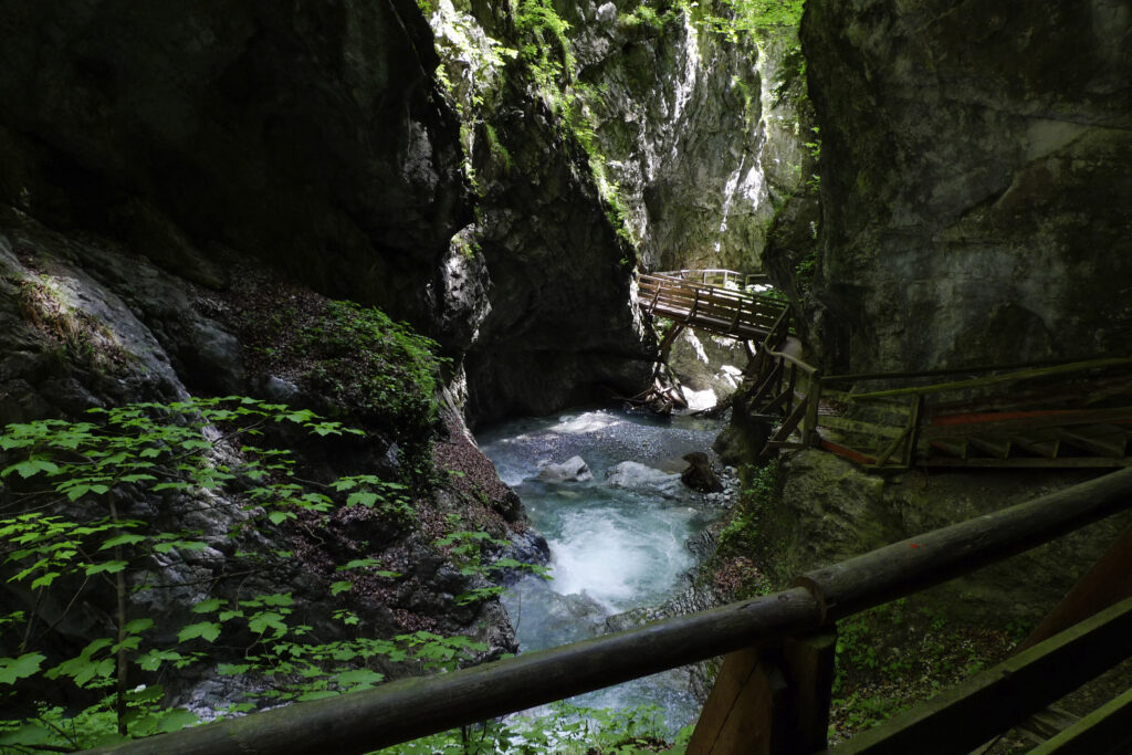 Rinfrescarsi nella gola di Wolfsklamm