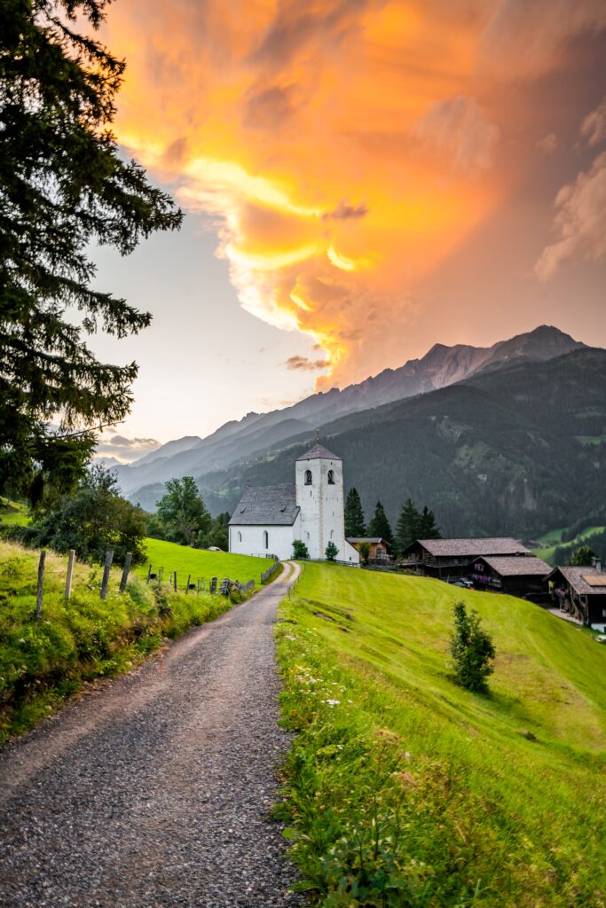 St. Nikolauskirche am Talweg Matrei