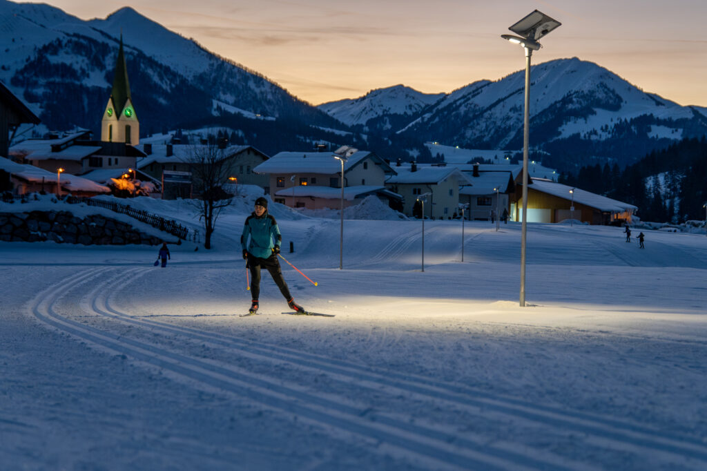 First self-sufficient solar-lit night trail in Hochfilzen