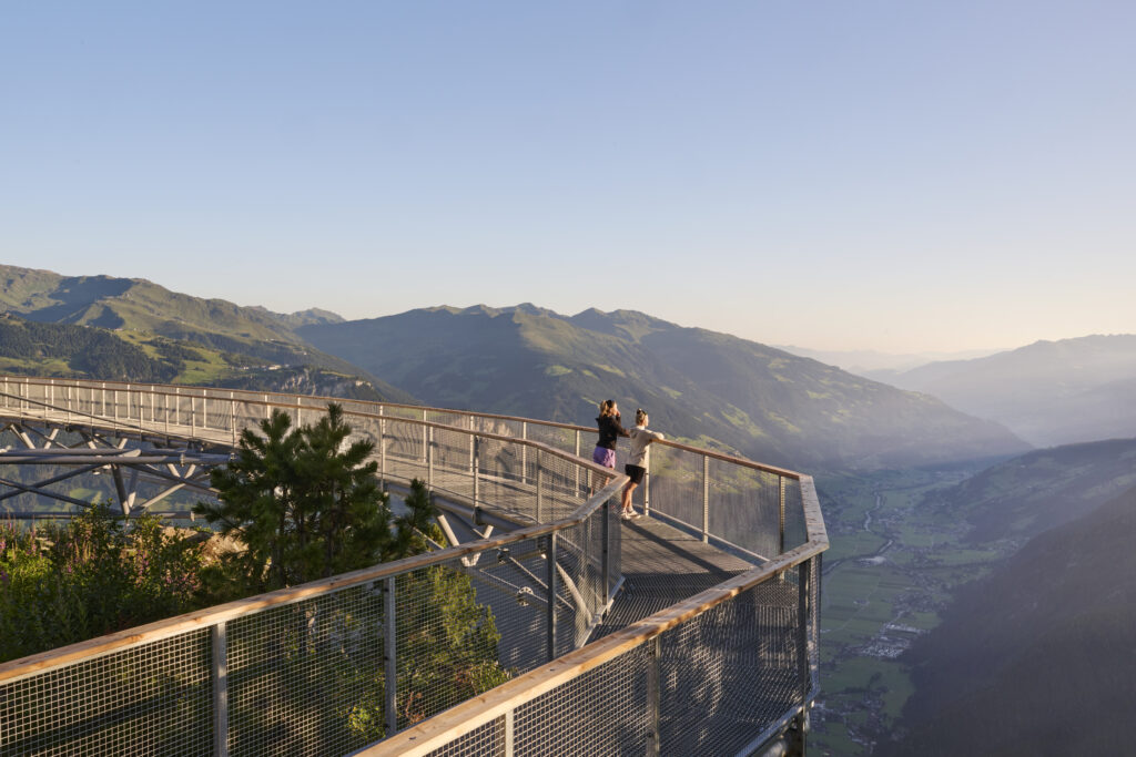 GreifenBrücke am AlbertAdler ErlebnisWeg