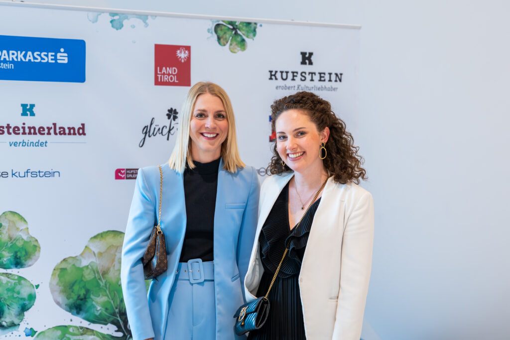 Janina Stuefer, Gabriela Schwaiger