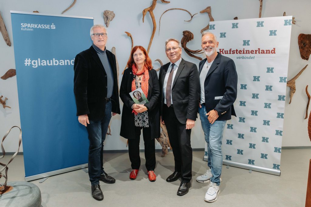 Alois Schild, Gerlinde Richter, Bürgermeister Martin Krumschnabel, TVB-Obmann Georg Hörhager vom TVB Kufsteinerland