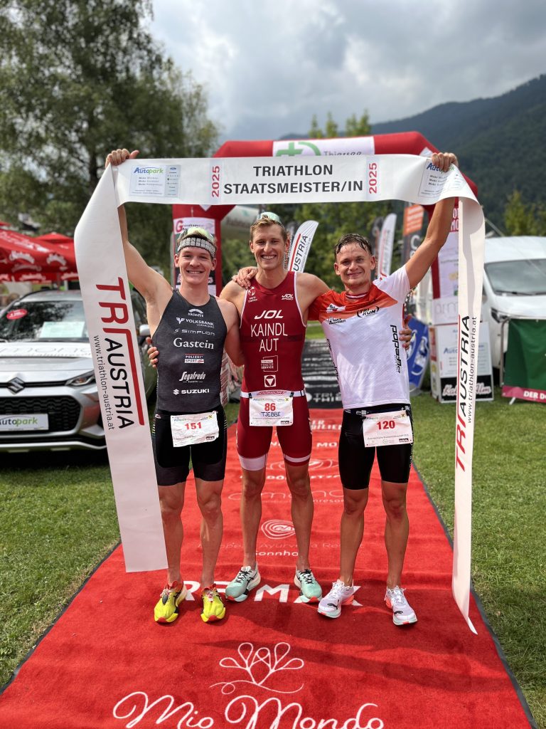 Gewinner 2025 Thiersee Triathlon Herren mit Tjebbe Kaindl
