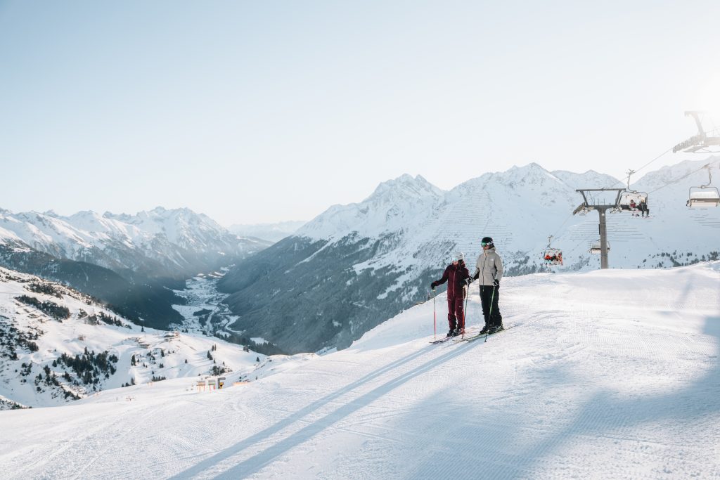 Feinster Bergsport, Top-Events und viele Höhepunkte – von 3. Dezember 2025 bis 19. April 2026 läuft die Skisaison in St. Anton am Arlberg/Tirol. © TVB St. Anton am Arlberg/Eva Beer