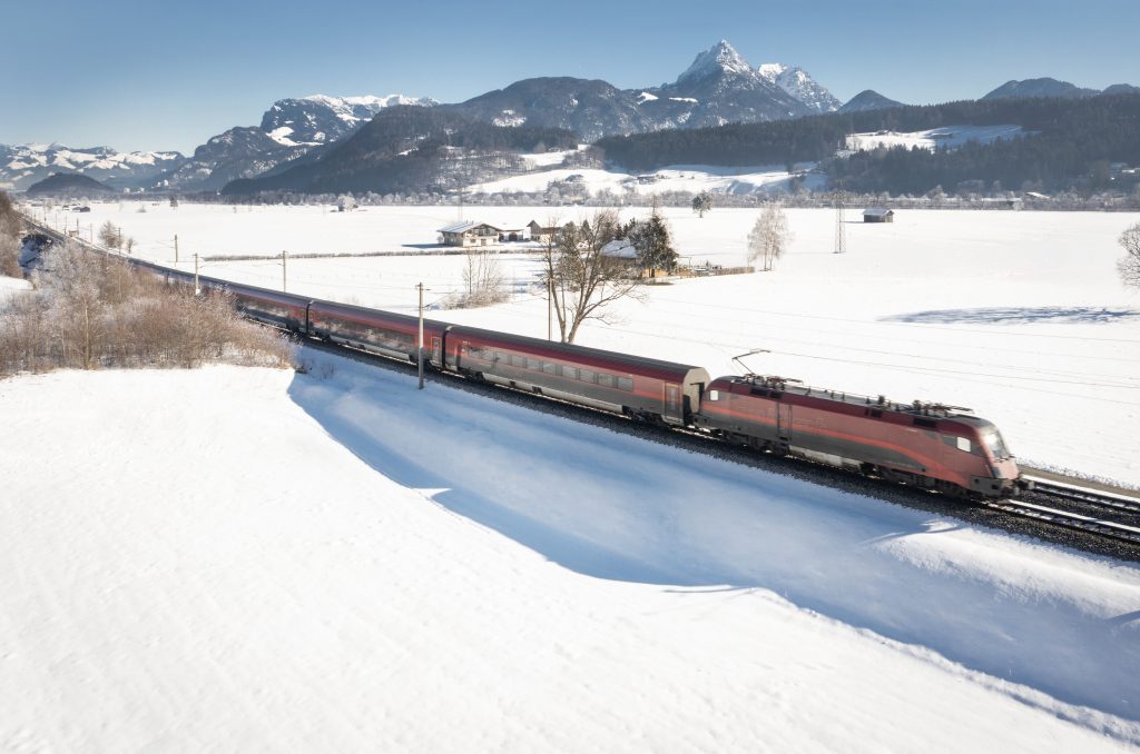 Gute Zugverbindungen ermöglichen eine bequeme und schnelle Anreise nach Tirol