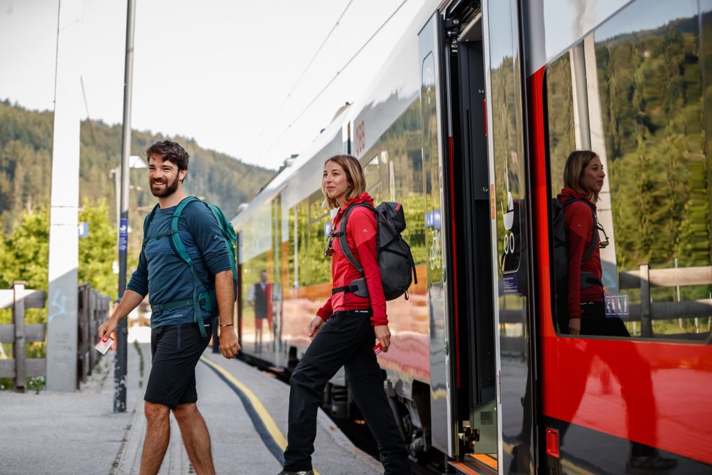 Kitzbüheler Alpen für InterRegio Züge aus dem Süden nutzen