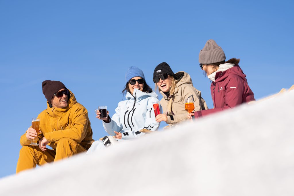 Mountopolis WhiteLounge SchneeBar