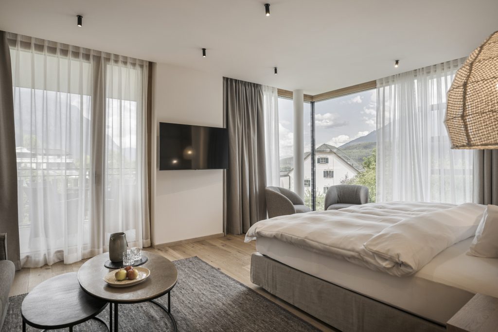 Lichtdurchflutete Familiensuite Balance im neuen "Obstgartl" des Alpenresort Schwarz