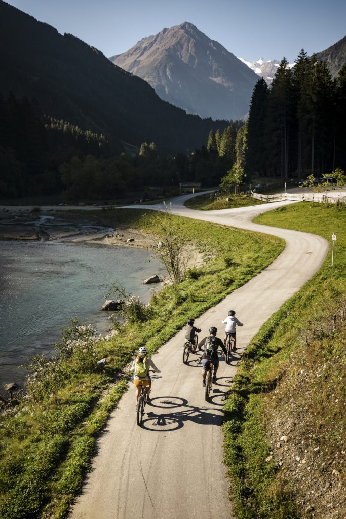 Auf zwei Rädern genussvoll durch das gesamte Stubaital