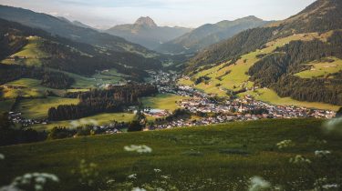Open Air Kino in Kirchberg auf der P&ouml;llm&uuml;hle (c) TVB Kitzbüheler Alpen-Brixental, Fotograf Mathäus Gartner