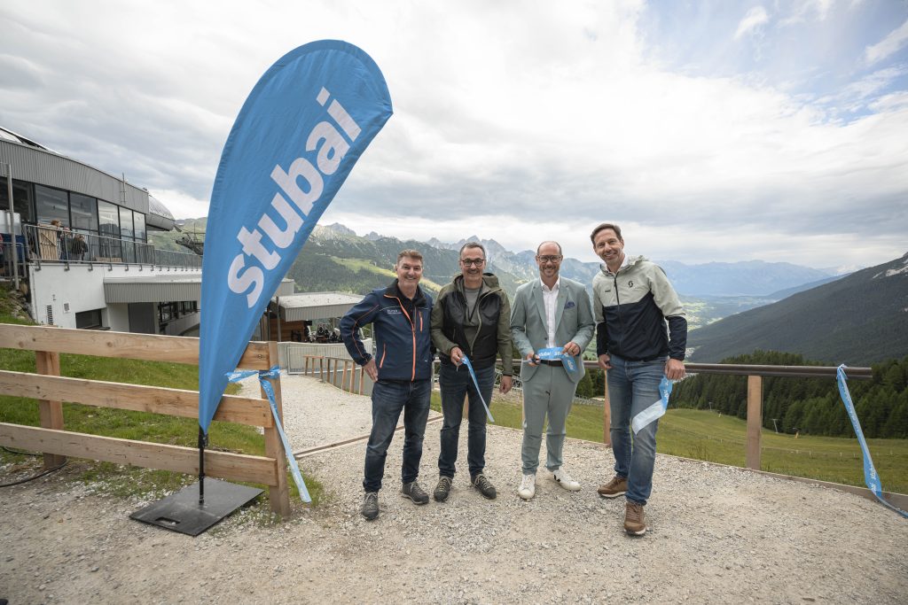 Bandschnitt_ELFERCOASTER_Glockengiesser-Gleirscher-Siller-Gleirscher-c-Elferbahnen-Oss
