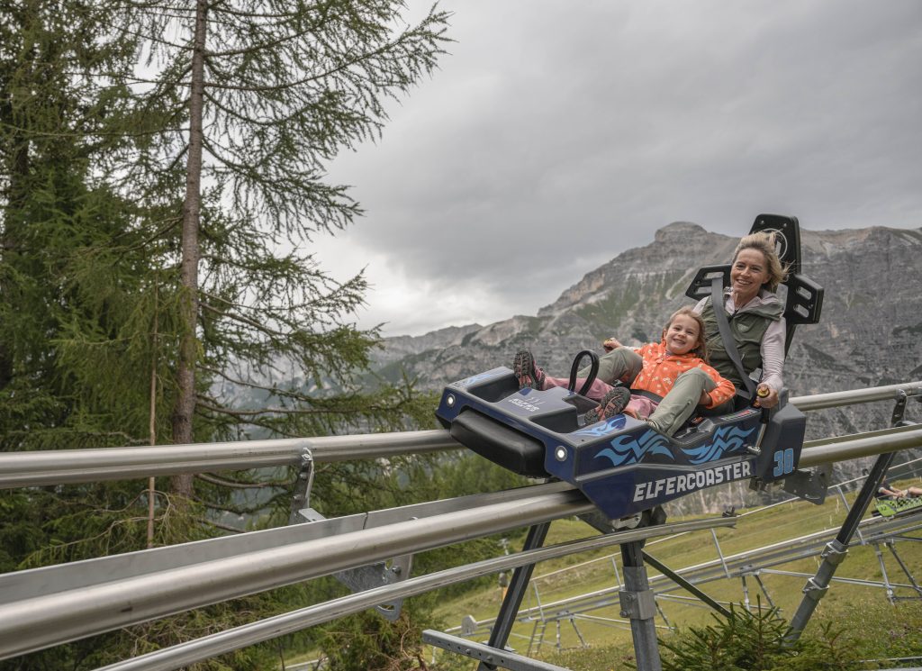 Eroeffnung_ELFERCOASTER_Fahrgaeste-c-