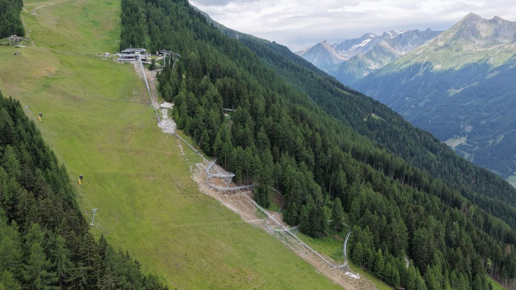 Eroeffnung_ELFERCOASTER_Luftbild_Bahn_komplett-c-Elferbahnen-Goetsch