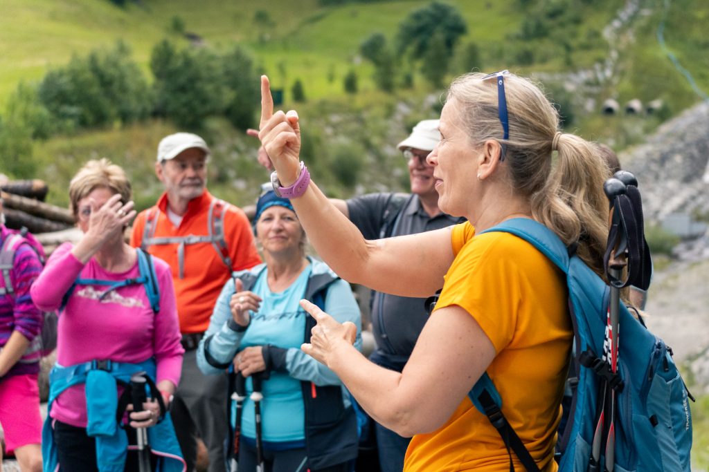 Gemeinsame Naturerlebnisse und barrierefreie Kommunikation stehen bei der Urlaubswoche „Rendezvous mit gehörlosen Menschen“ im Wipptal im Mittelpunkt.
